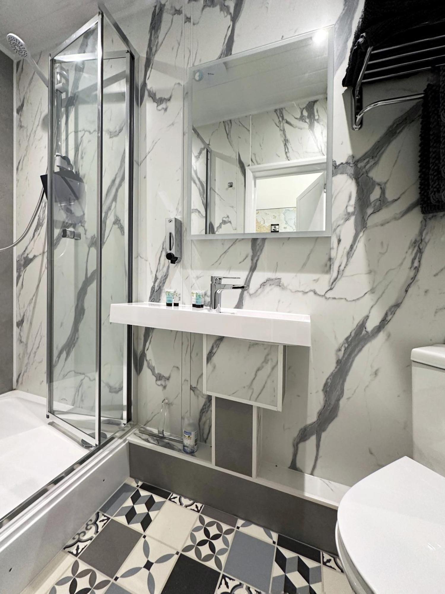 Kensington Studio Hosted By Airoperate Near Notting Hill - 1 Double Bed , 1 Sofa Bed, Ground Floor Apartment Via Private Entrance Londres Extérieur photo