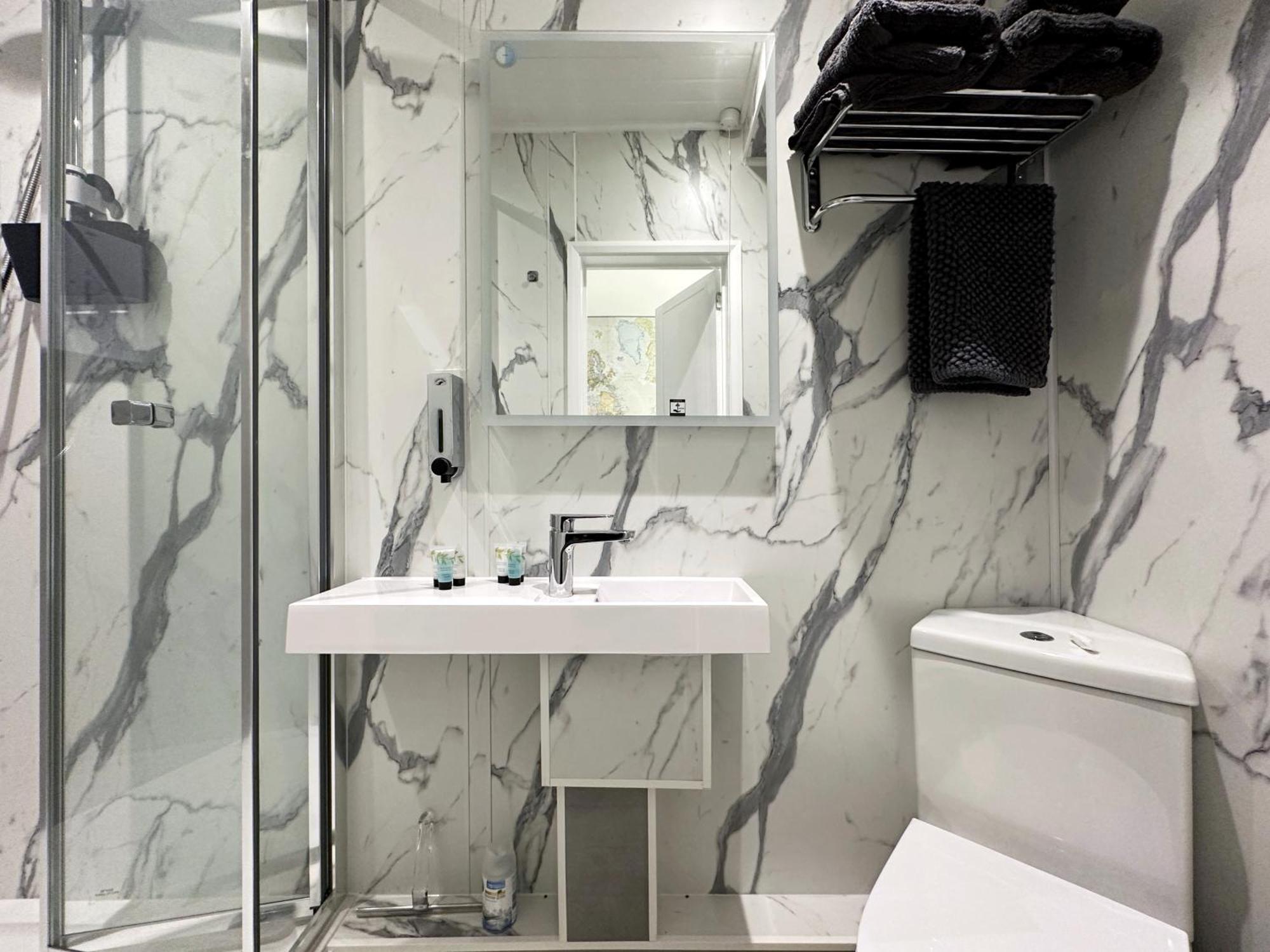 Kensington Studio Hosted By Airoperate Near Notting Hill - 1 Double Bed , 1 Sofa Bed, Ground Floor Apartment Via Private Entrance Londres Extérieur photo
