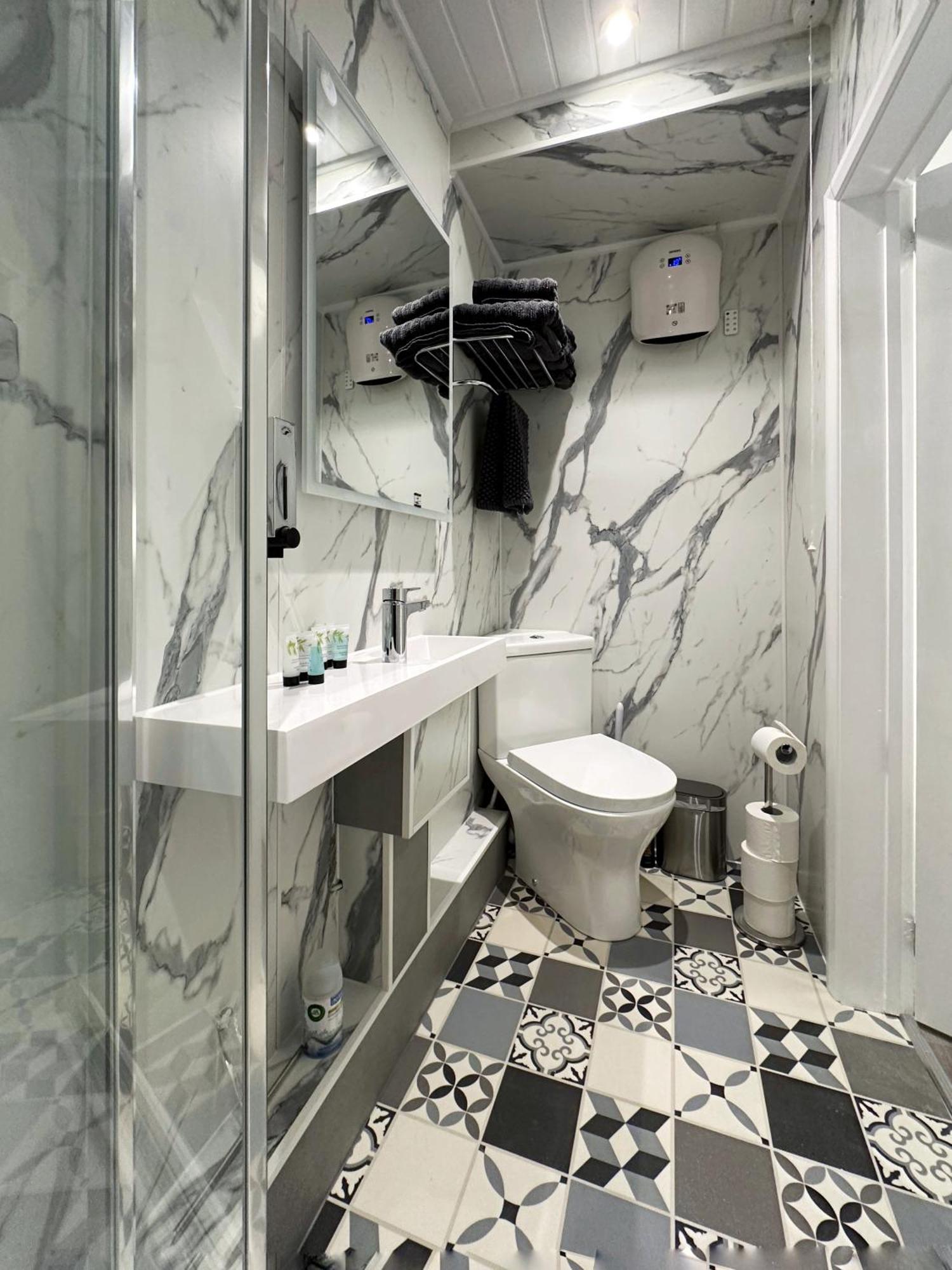 Kensington Studio Hosted By Airoperate Near Notting Hill - 1 Double Bed , 1 Sofa Bed, Ground Floor Apartment Via Private Entrance Londres Extérieur photo