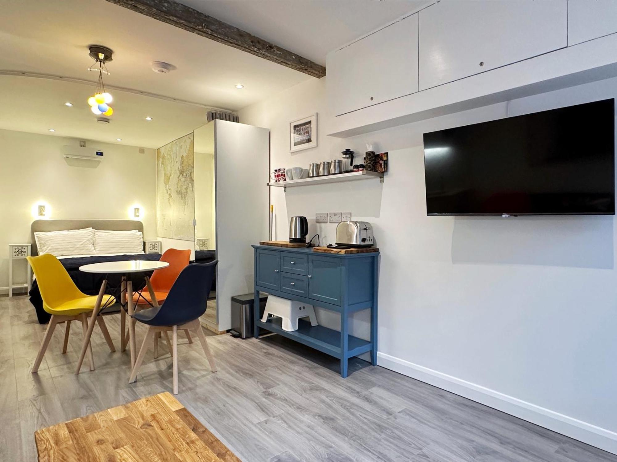 Kensington Studio Hosted By Airoperate Near Notting Hill - 1 Double Bed , 1 Sofa Bed, Ground Floor Apartment Via Private Entrance Londres Extérieur photo