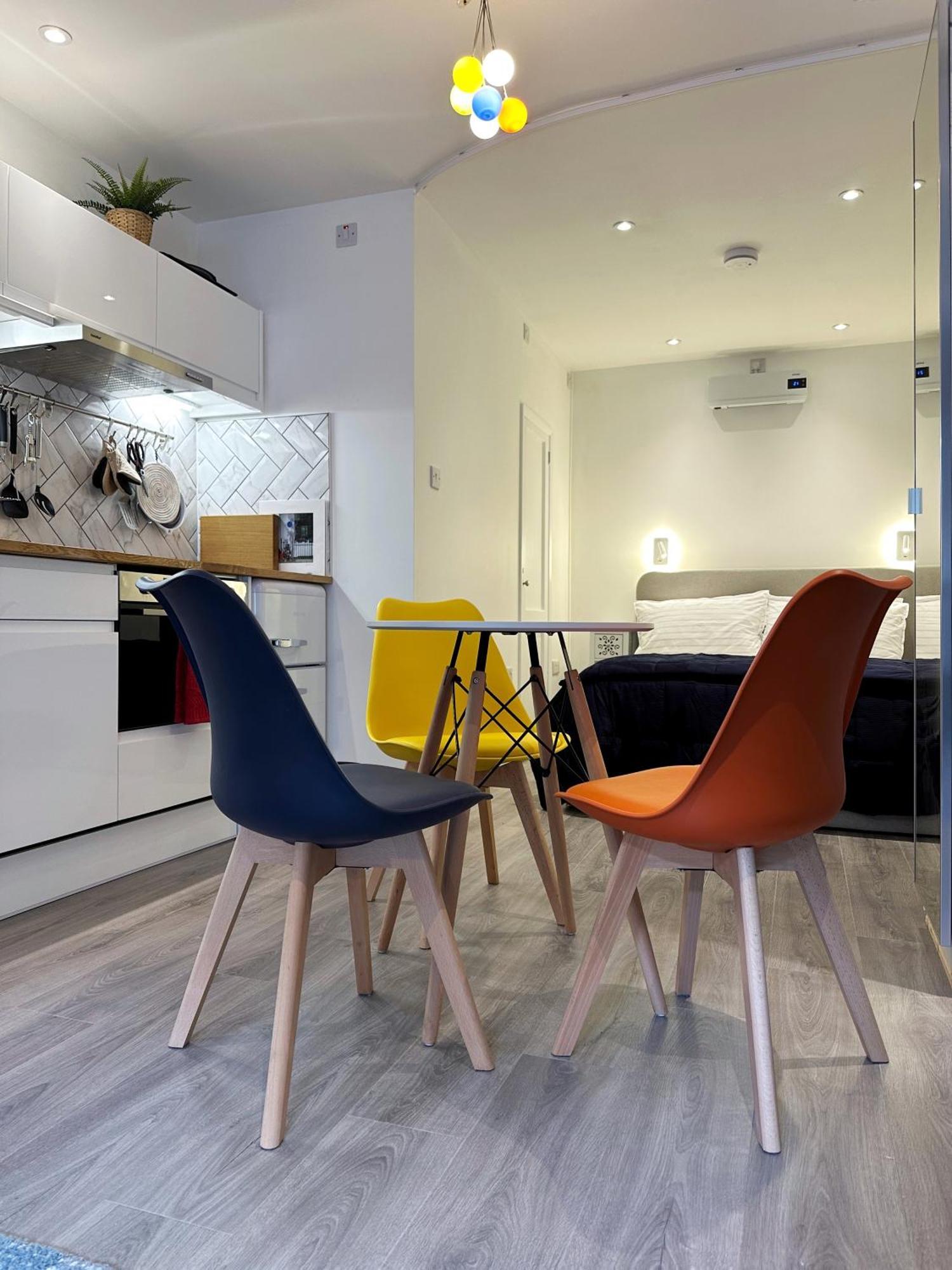 Kensington Studio Hosted By Airoperate Near Notting Hill - 1 Double Bed , 1 Sofa Bed, Ground Floor Apartment Via Private Entrance Londres Extérieur photo