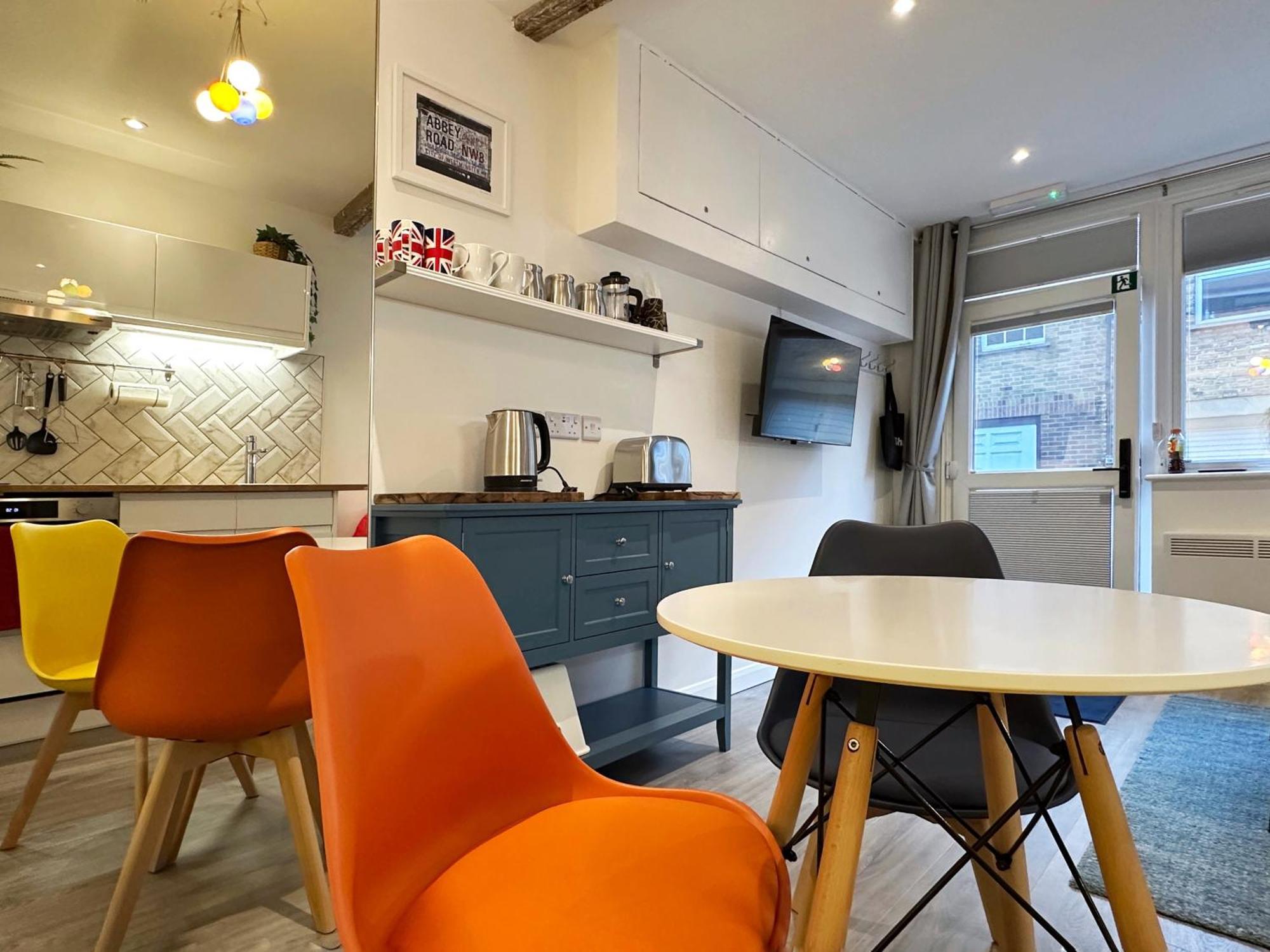 Kensington Studio Hosted By Airoperate Near Notting Hill - 1 Double Bed , 1 Sofa Bed, Ground Floor Apartment Via Private Entrance Londres Extérieur photo